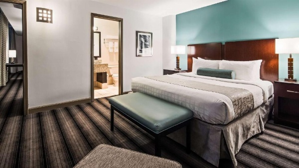 Best Western Chicago Downtown-River North image 26